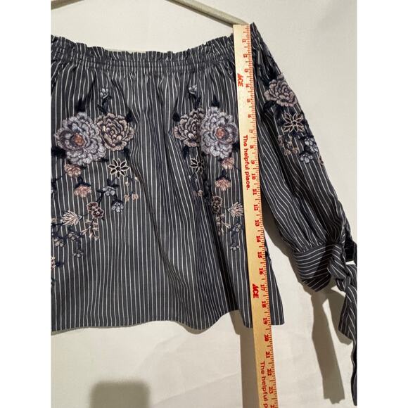 American Eagle embroidered stripe Loose Peasant Boho Coastal off shoulder top S - Picture 7 of 10